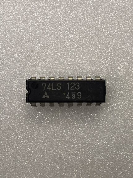 عکس آیسی 74LS123 مولتی‌ویبراتور دوگانه TTL